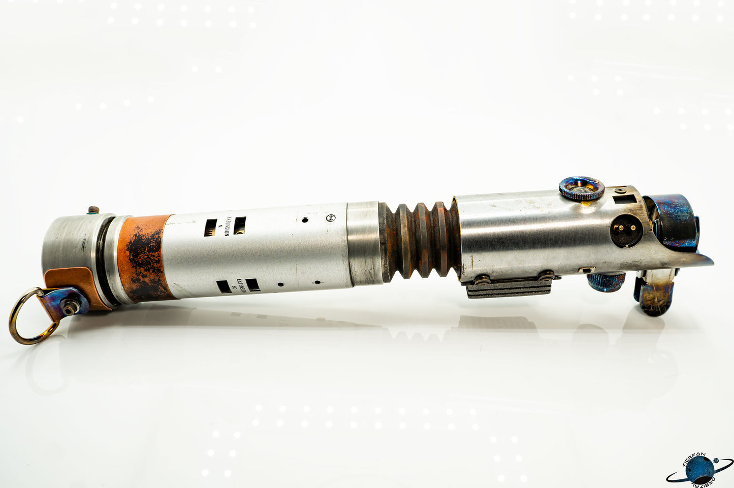 custom lightsaber
scrapfflex
lightsaber
real lightsaber
