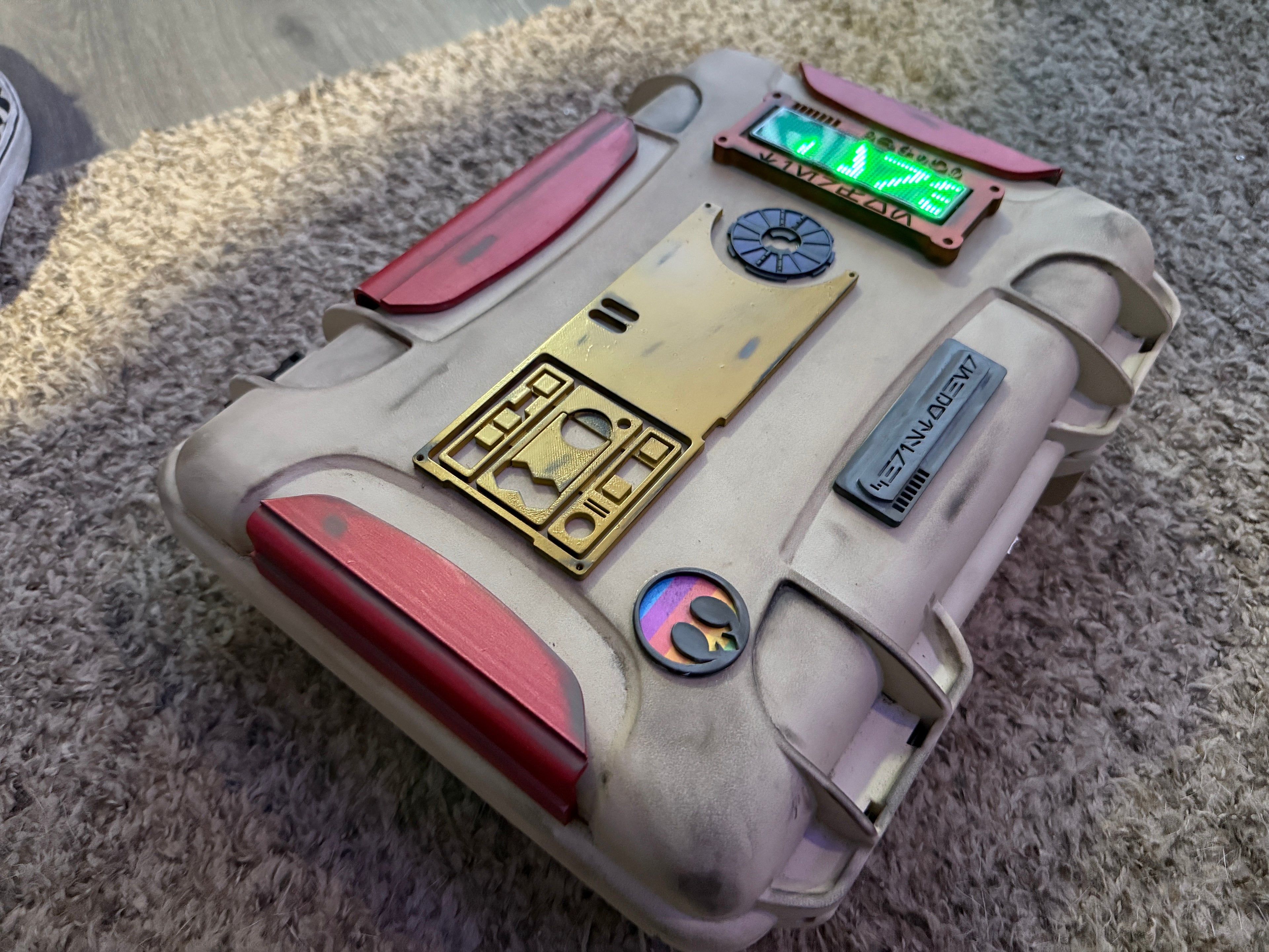 Lightsaber Transport Case (Custom Color Scheme)