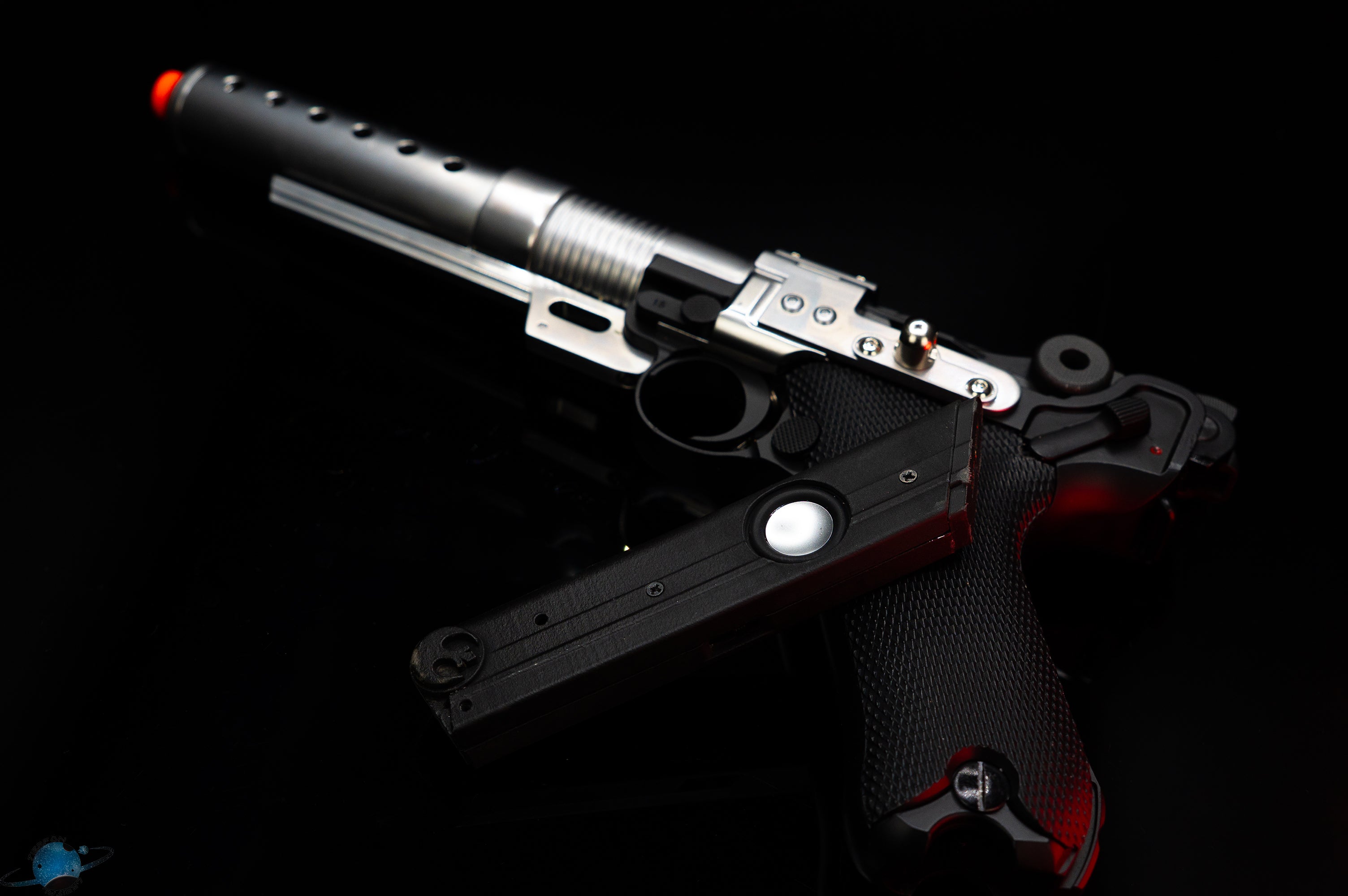 A-180 'Jyn Erso' Blaster Install with Removable Proffie Magazine