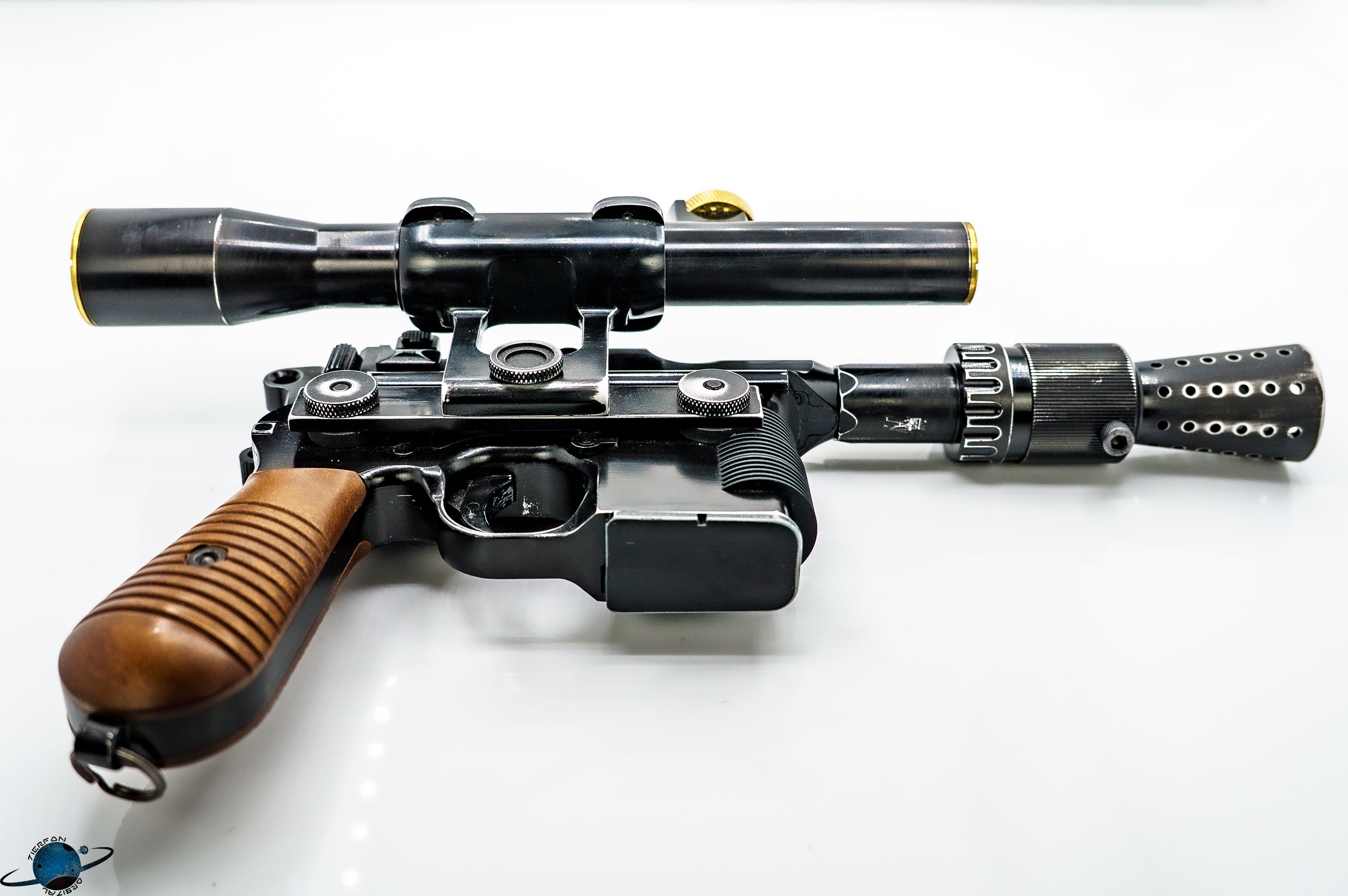 DL-44 'Han Solo' Blaster Install with Removable Proffie Magazine