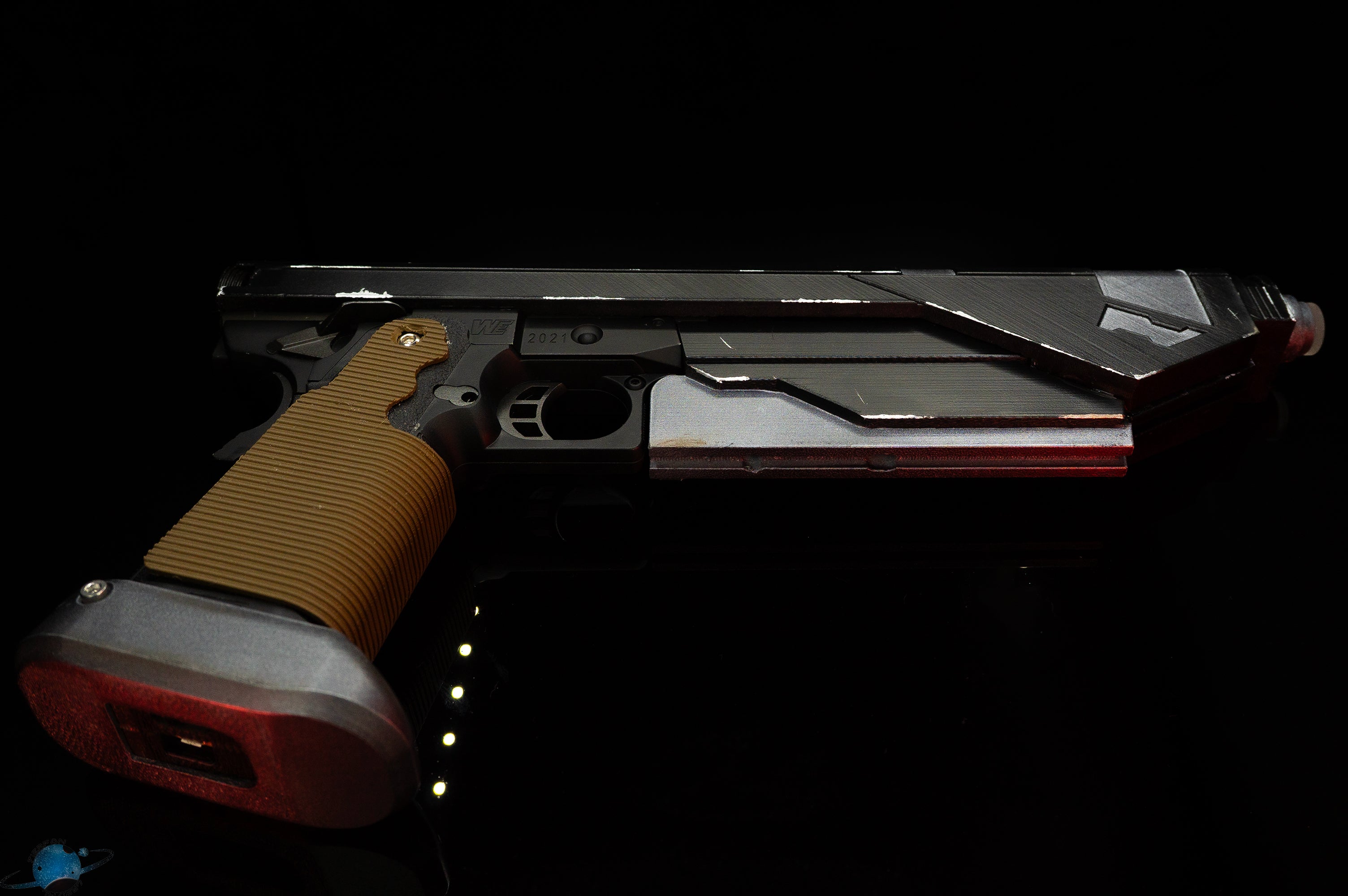 Westar35 'Bo Katan' Blaster Install with Removable Proffie Magazine