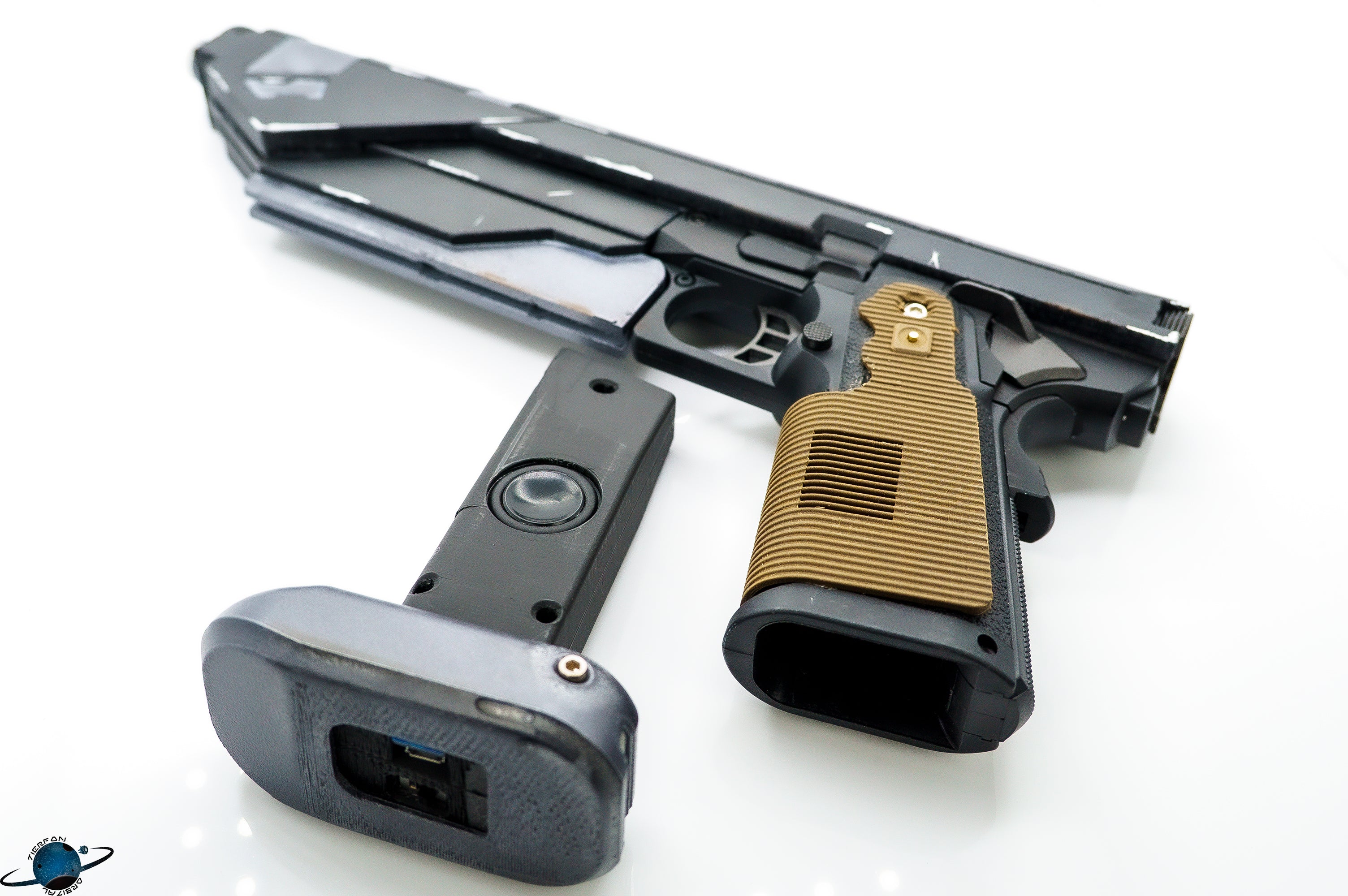 Westar35 'Bo Katan' Blaster Install with Removable Proffie Magazine