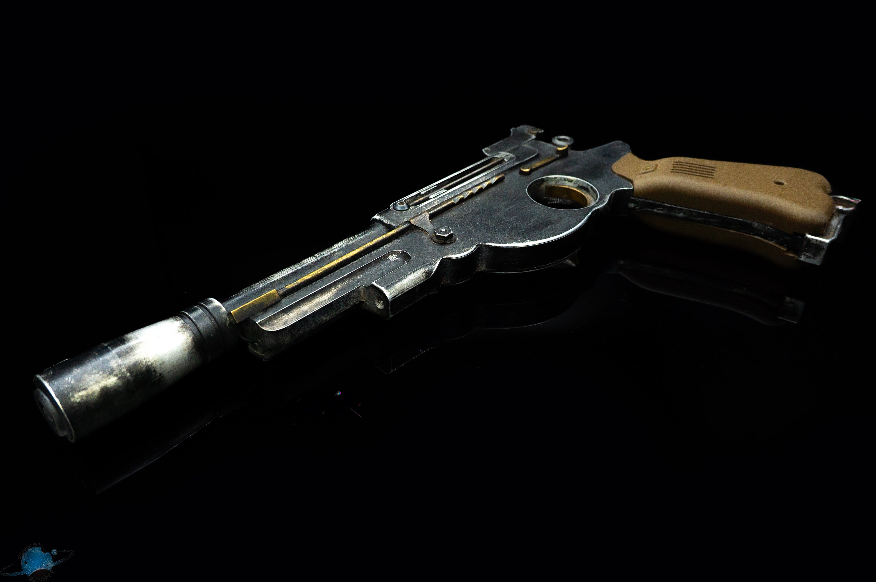 Blaster Factory FIELDMARSHAL Bergmann Mandalorian Blaster- IB-94