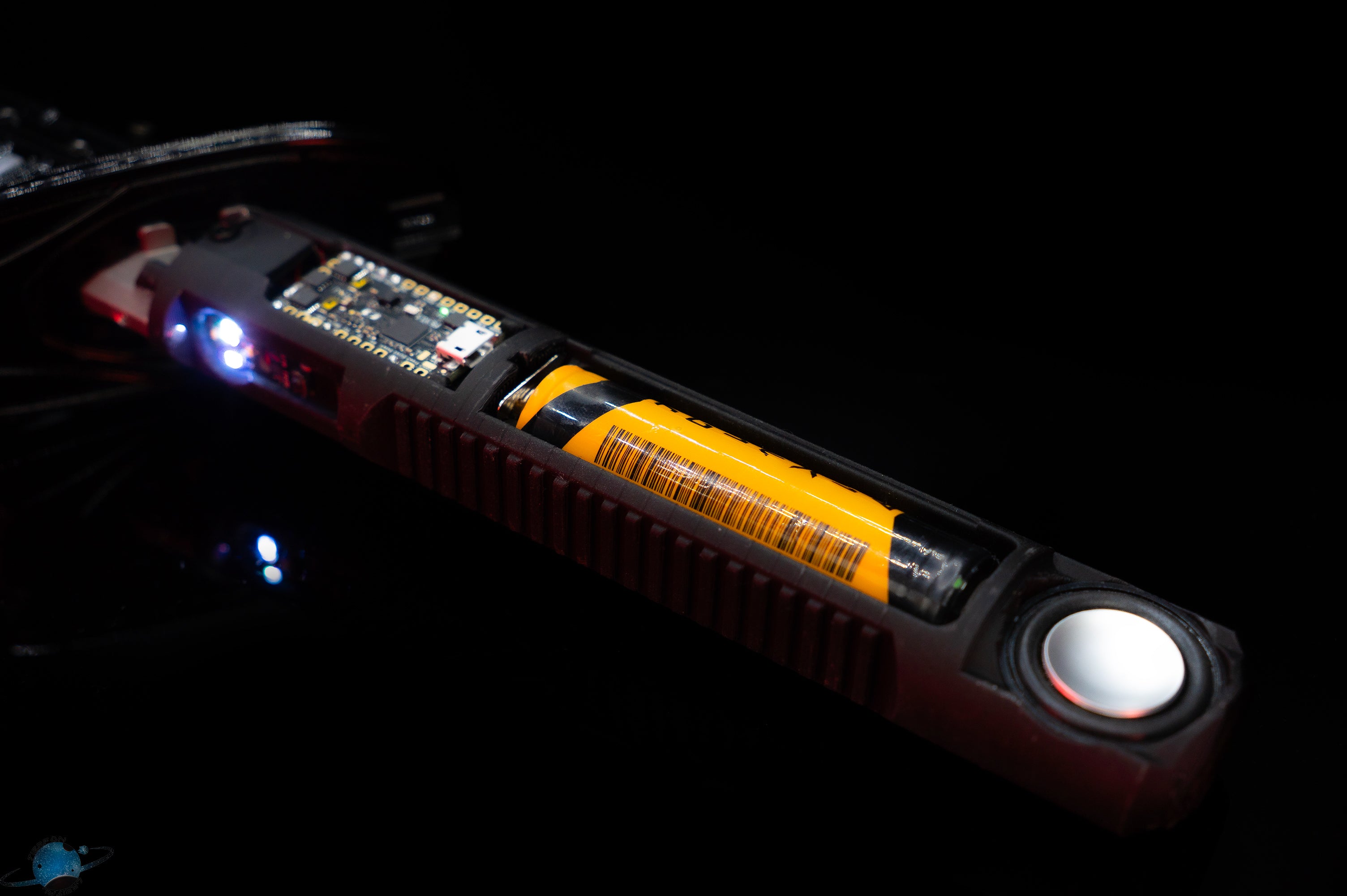 Saberbay Darksaber Chassis Set