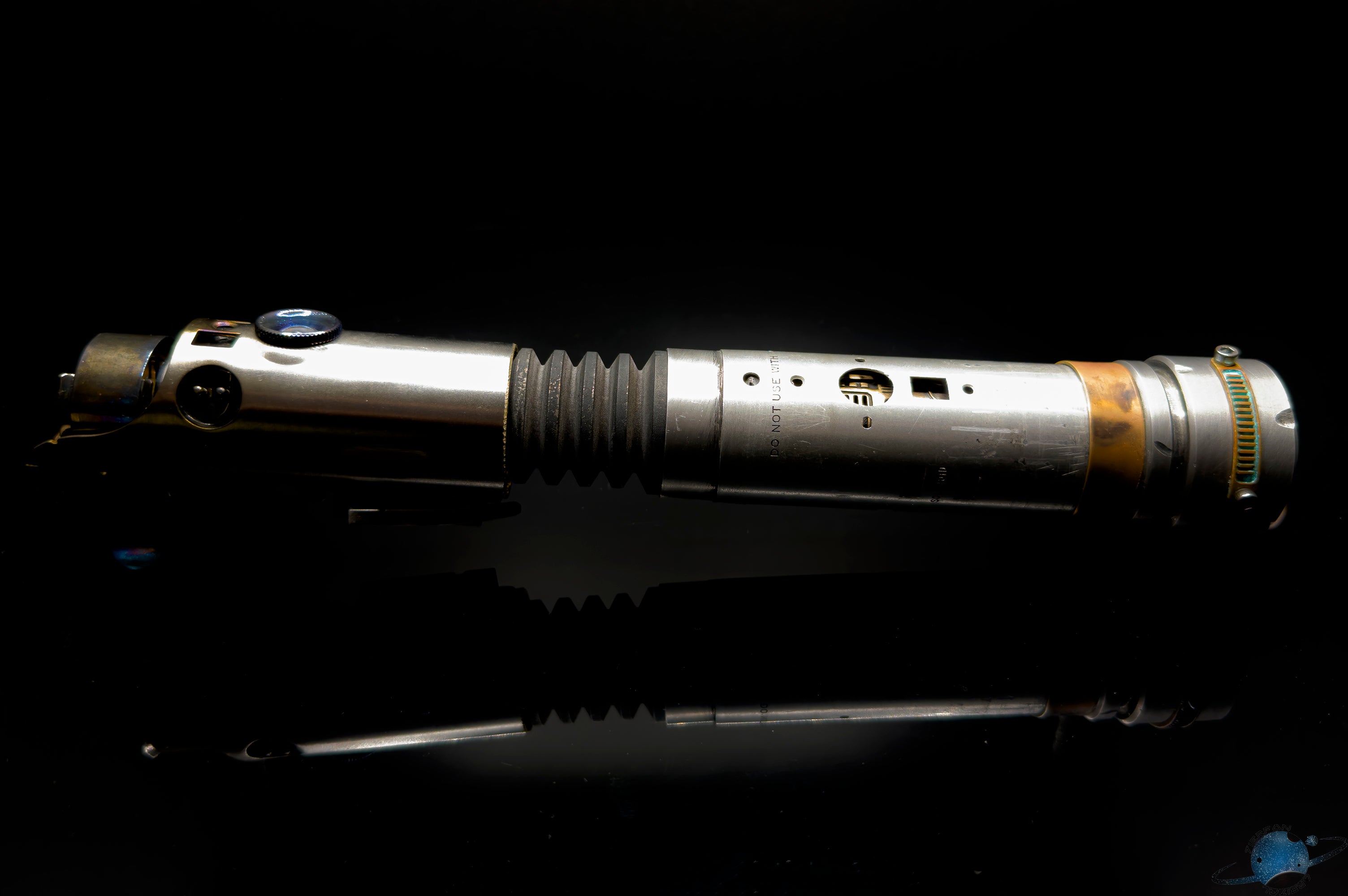 custom lightsaber
scrapfflex
lightsaber
real lightsaber
lightsaber crystal chamber