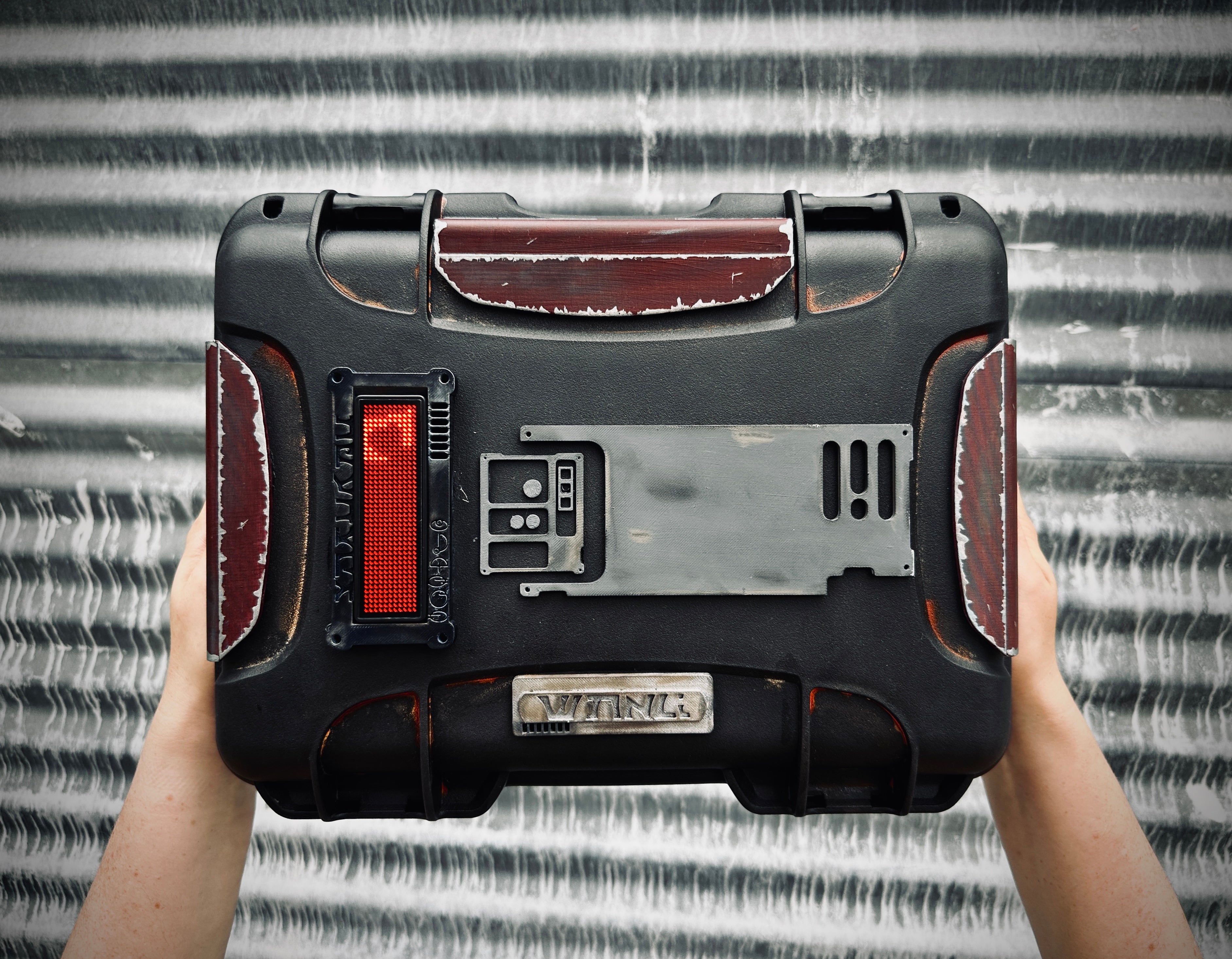 Lightsaber Transport Case (Sith Variant)