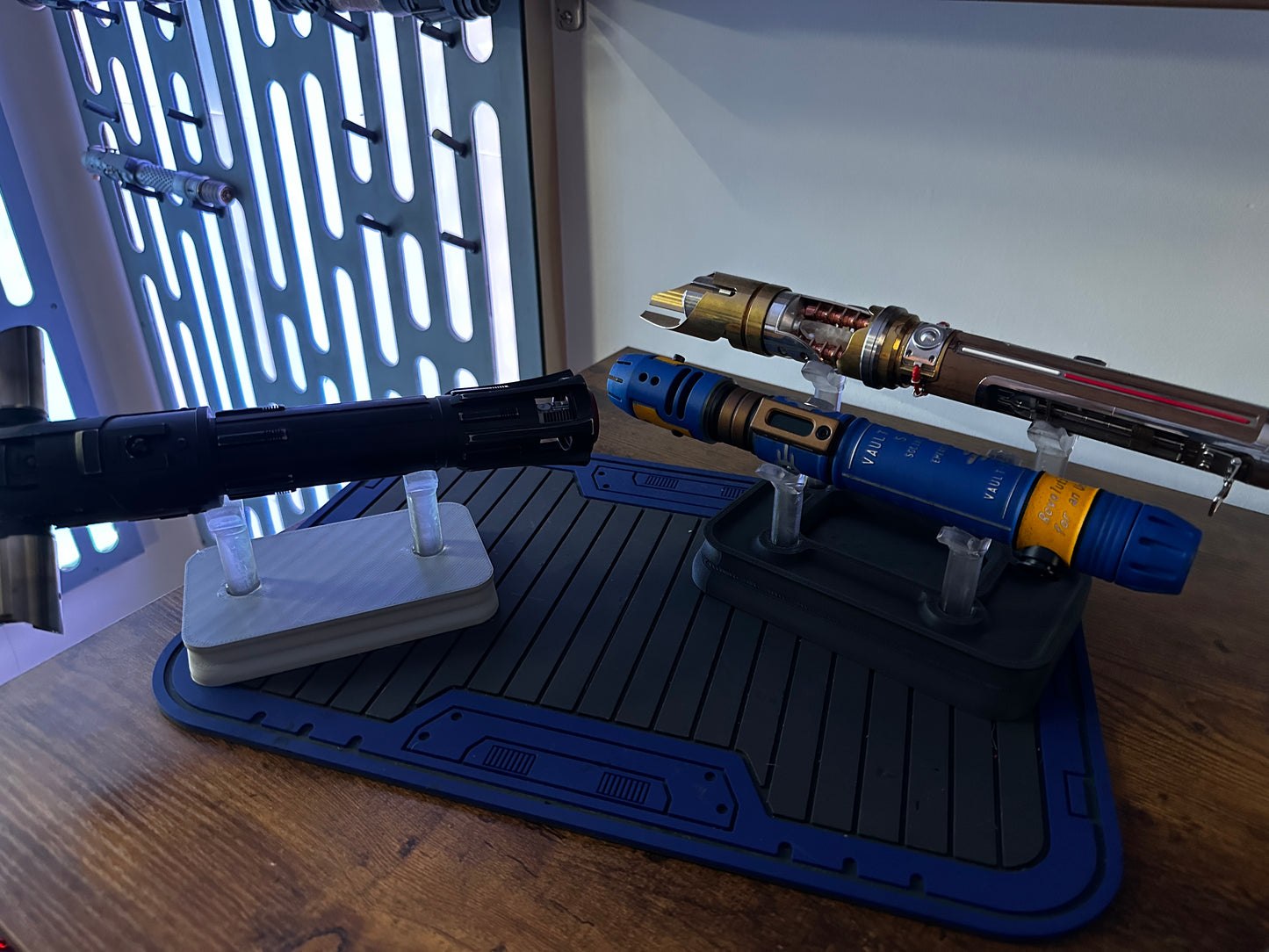 Lightsaber Display Stand (Double)